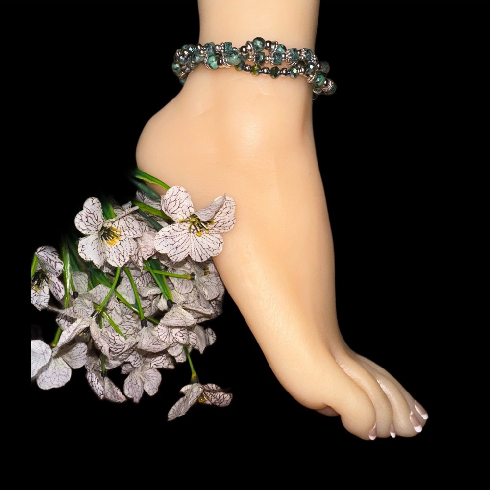African Turquoise 3 Strand Twisted Bead Ankle Bracelet in Silvertone